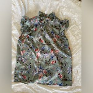 Women’s floral top